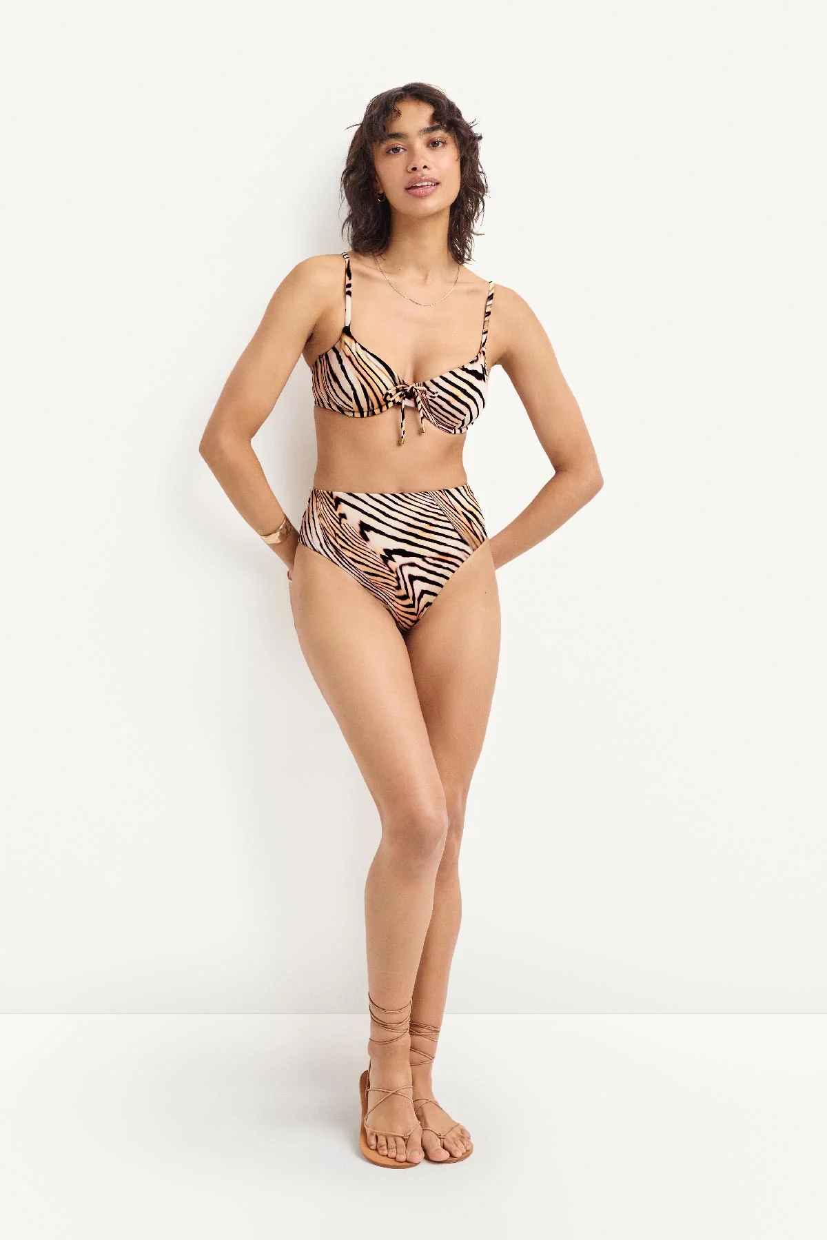 1195-ada-underwire-top-shell-stripe-ecoshimmer-2.webp Ada Underwire Top - Shell Stripe EcoShimmer