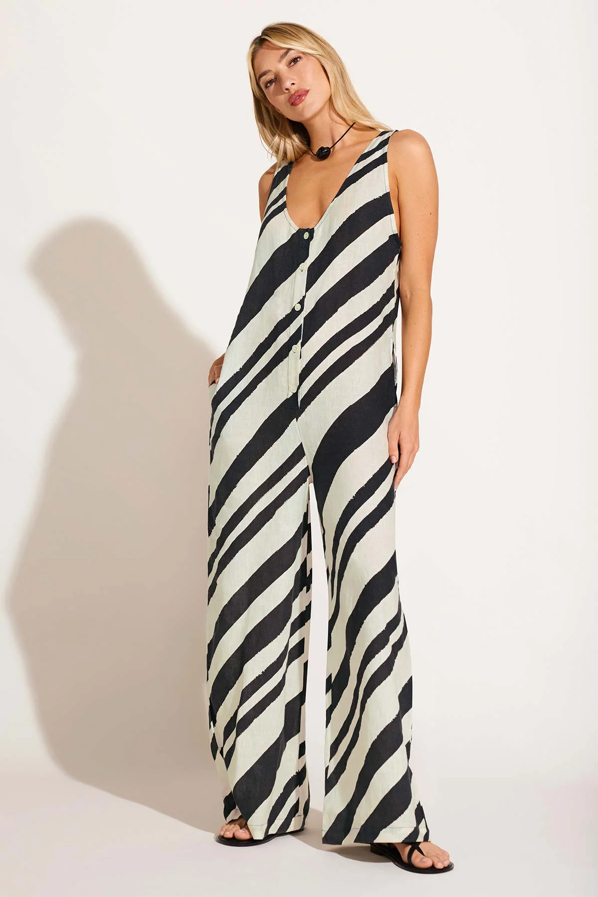 3526-jessa-jumpsuit-sandbar-stripe-ecolinen-1.webp Jessa Jumpsuit - Sandbar Stripe EcoLinen