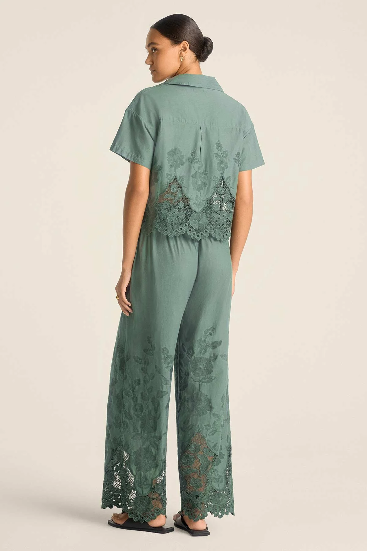 Flora Cropped Shirt - Sea Green Beachside Broderie